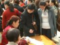 下岗女职工工龄缩水 法援律师为她讨公道
