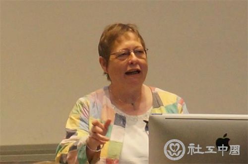新当选主席苏格兰社工协会总裁鲁斯.斯塔尔