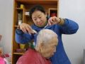 社区服务面面俱到——社工名片送到居民家
