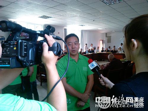 “梅明社工”负责人梅明接受采访