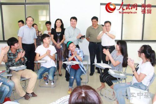 民政部副部长宫蒲光一行在琼州学院社工人才培训基地调研