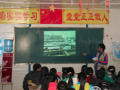 北京社工服务队：进班活动中给多媒体“点个赞”