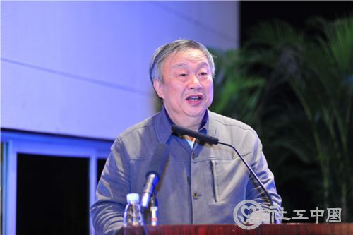 全国政协委员、中国电子信息行业联合会会长王旭东