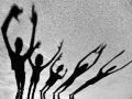 民政部等三部门：不得推诿拒绝艾滋儿童入学就医