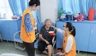 未来“白衣天使”志愿病房探访暖心行动