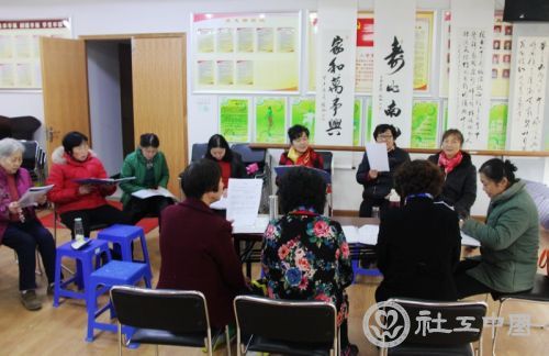 新州社区支部委员会空闲下来的房间，开放给居民办唱歌班、书法班等兴趣社团。