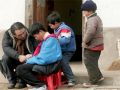 投行前副总裁助10省2万多名“艾滋遗孤”读书