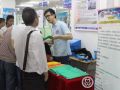 法律宣传变身“礼包”走进人才市场