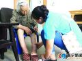 志翔社工走访关爱空巢老人 帮帮忙唠家常