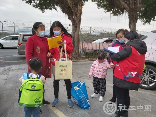 罗芳社区开展“我的需求我做主”居民需求调研活动 (1)